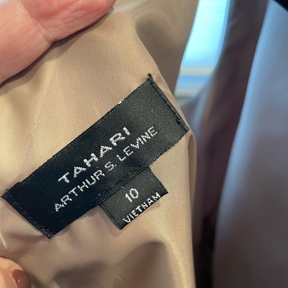 Tahari Tan Dress size 10 - Picture 3 of 3